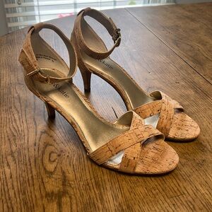 Kelly & Katie Cork Sandals size 8.5